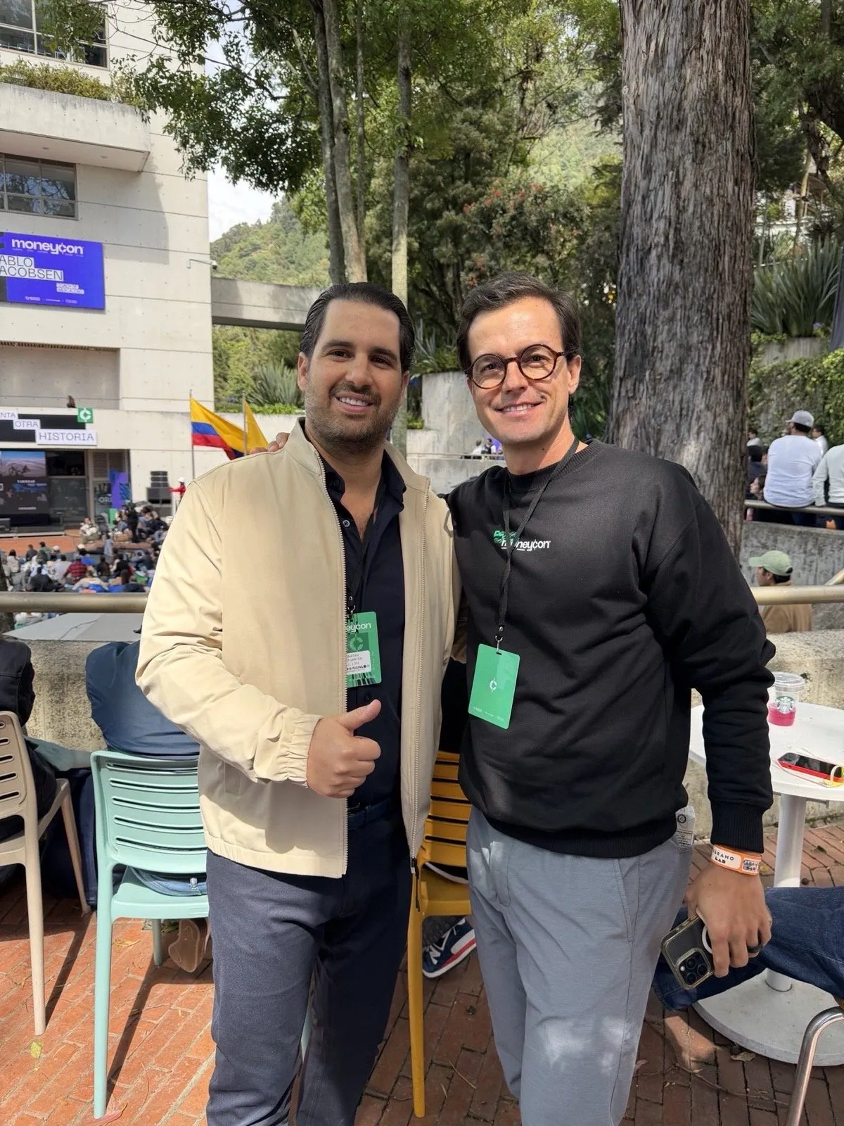 Networking entre asistentes durante Moneycon